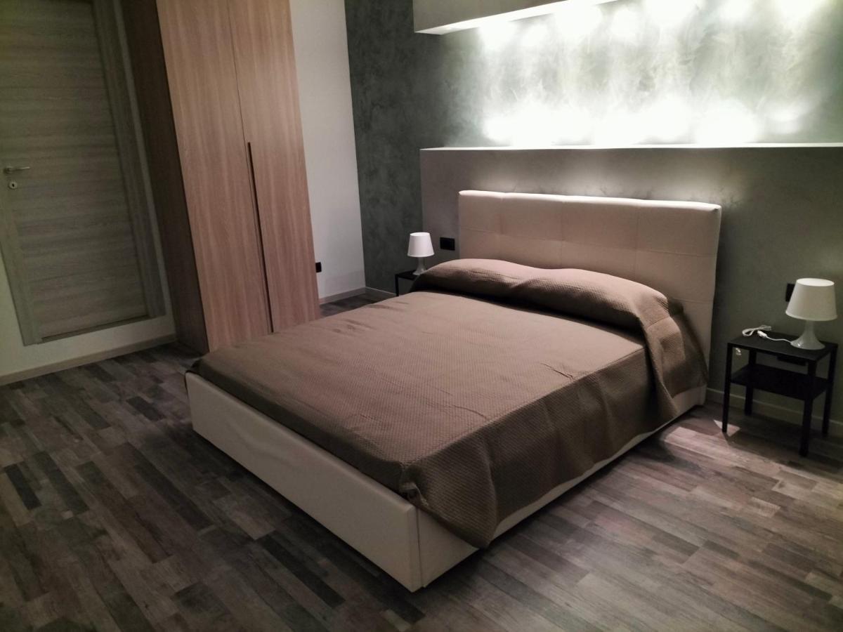 Santiago Rooms Caltagirone Bagian luar foto