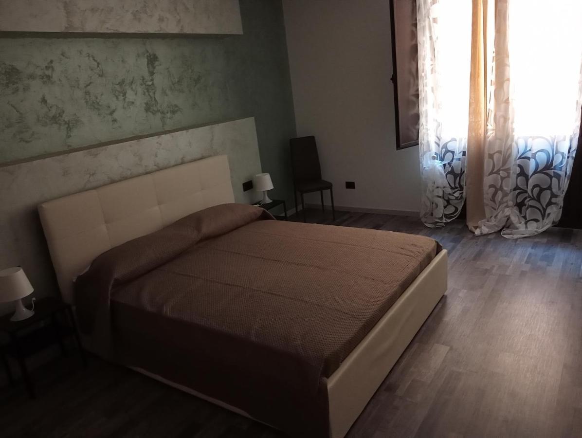 Santiago Rooms Caltagirone Bagian luar foto