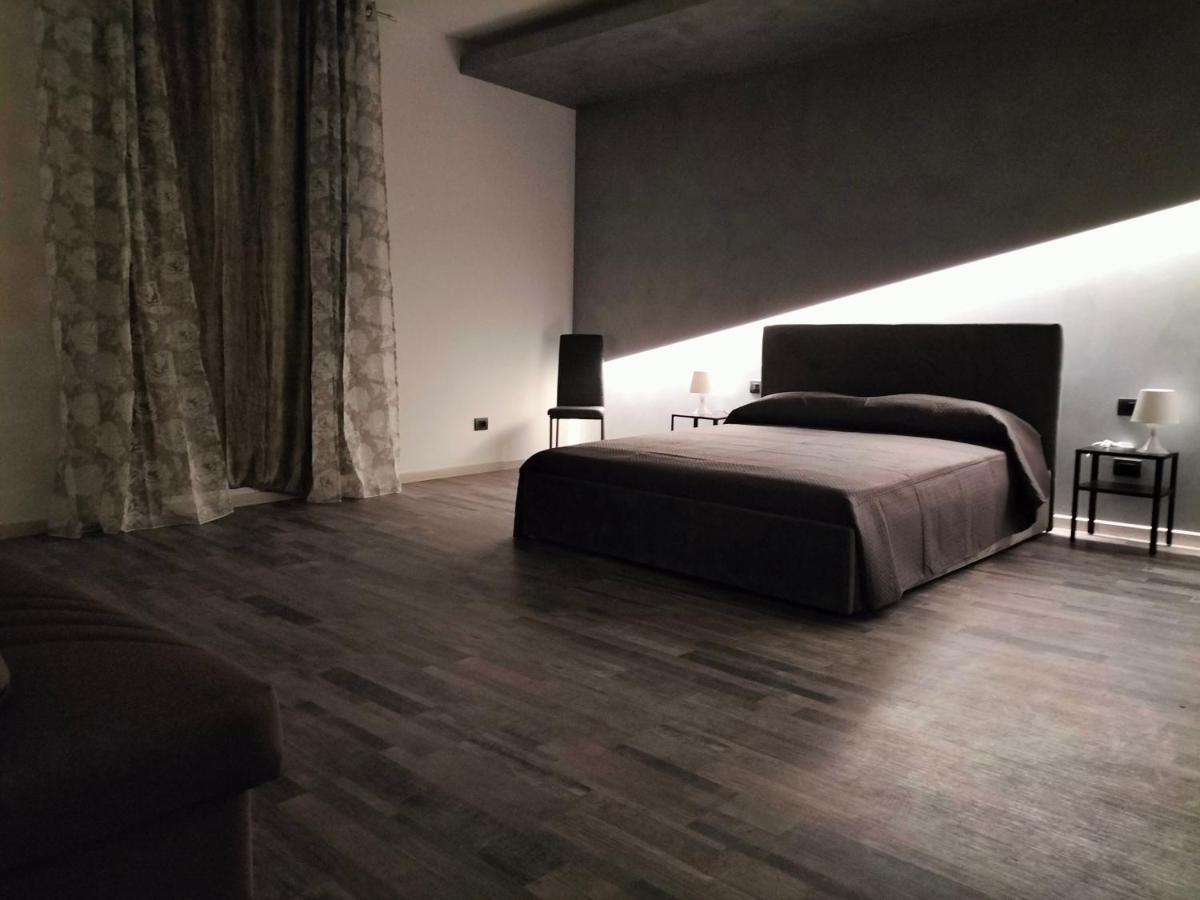 Santiago Rooms Caltagirone Bagian luar foto