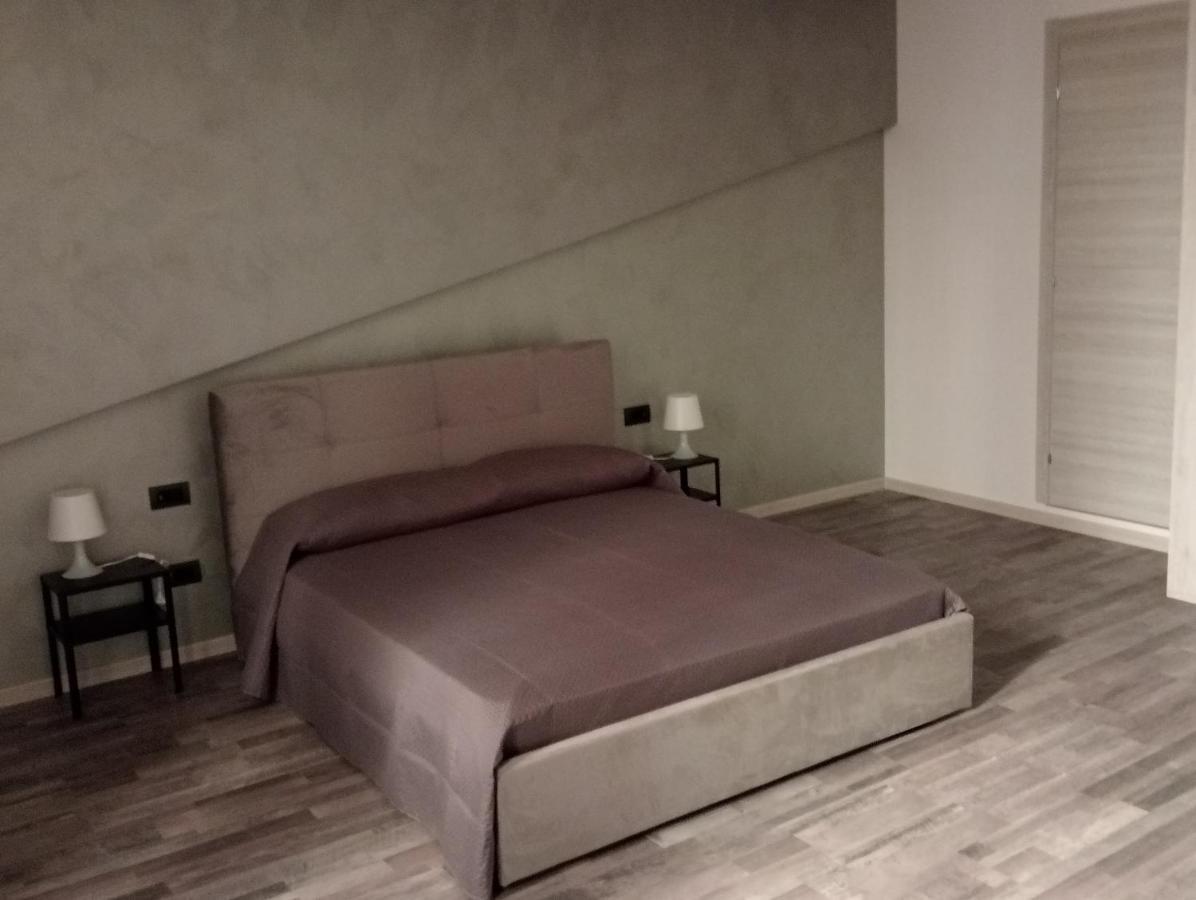 Santiago Rooms Caltagirone Bagian luar foto