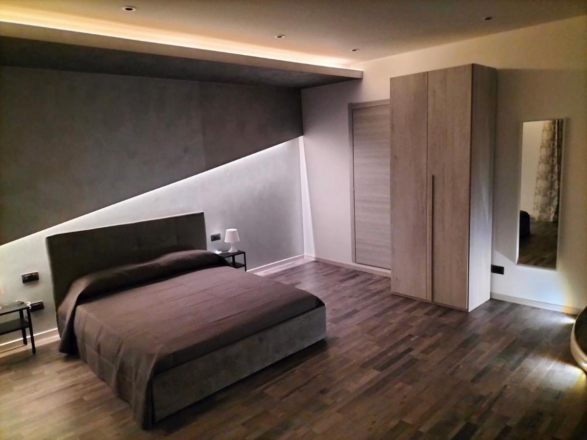 Santiago Rooms Caltagirone Bagian luar foto